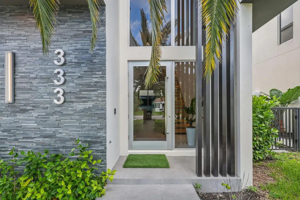 333 S Swinton Avenue Delray Beach FL 33444