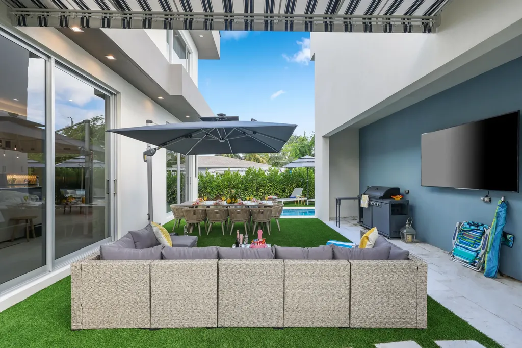 333 S Swinton Avenue Delray Beach FL 33444
