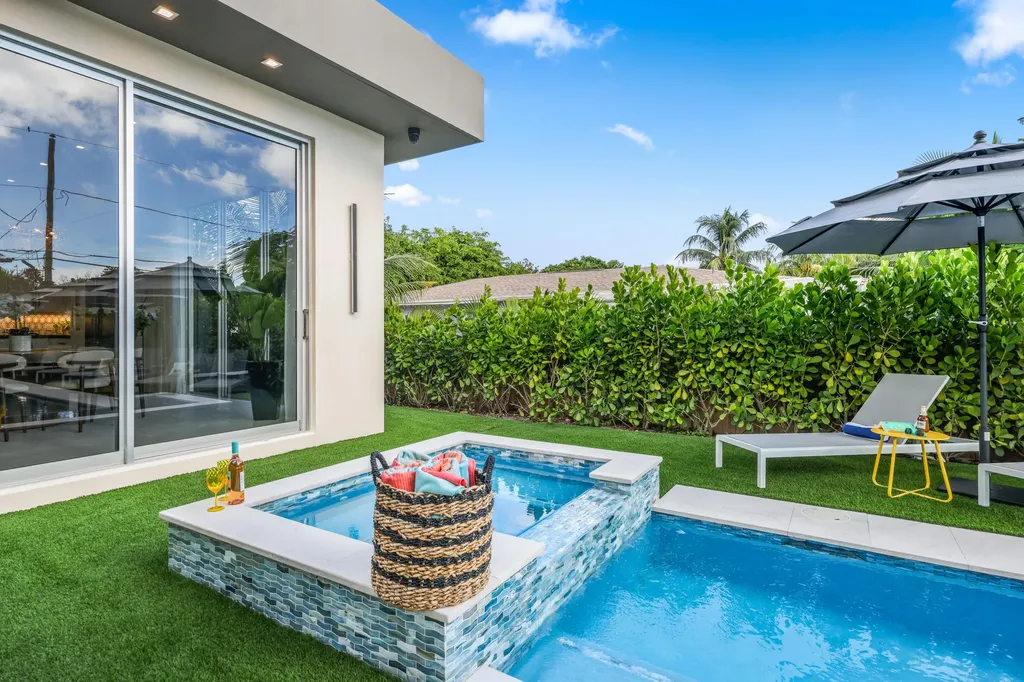 333 S Swinton Avenue Delray Beach FL 33444