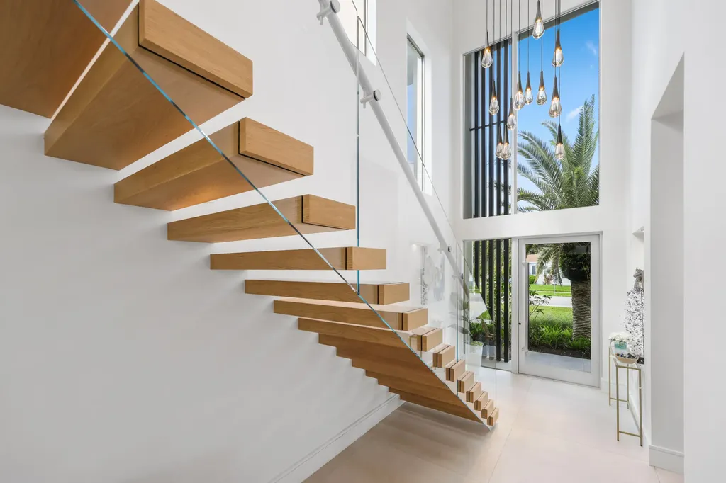 333 S Swinton Avenue Delray Beach FL 33444