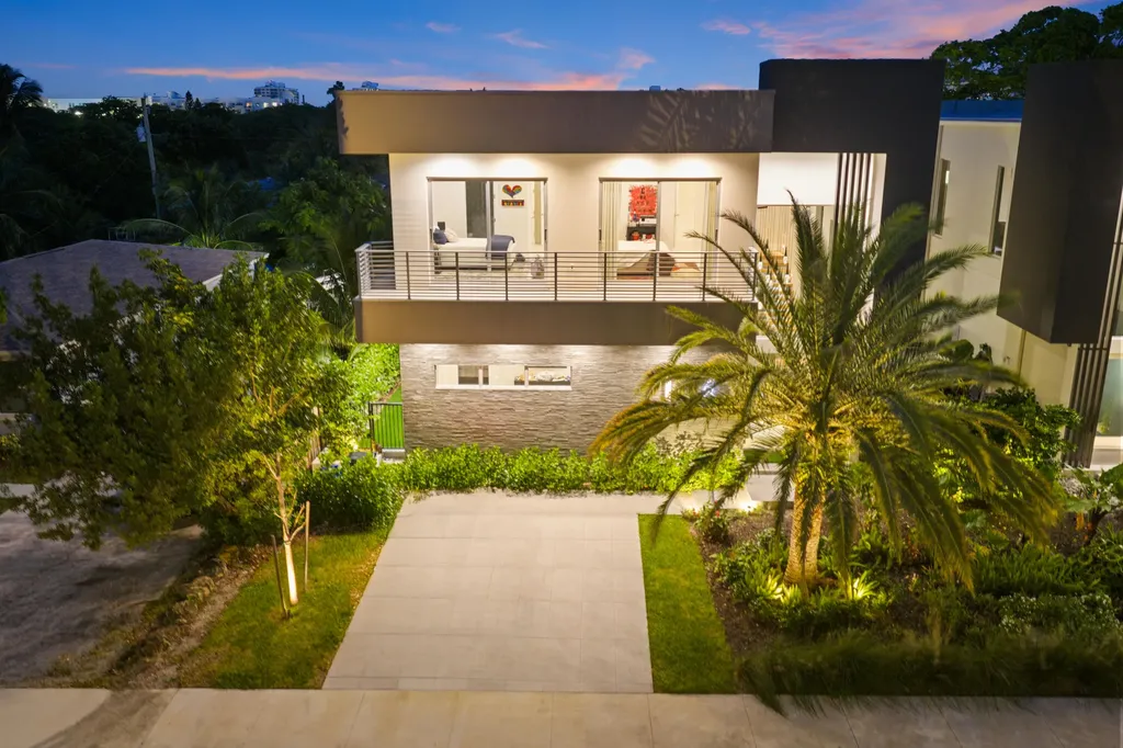 333 S Swinton Avenue Delray Beach FL 33444
