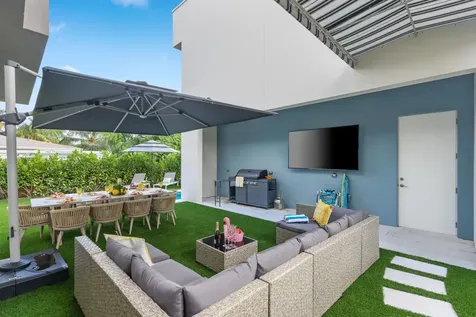 333 S Swinton Avenue Delray Beach FL 33444