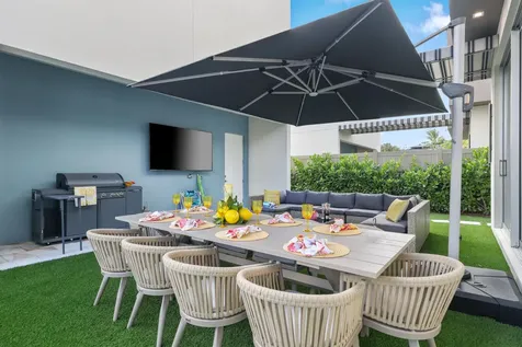333 S Swinton Avenue Delray Beach FL 33444