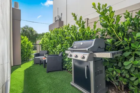333 S Swinton Avenue Delray Beach FL 33444