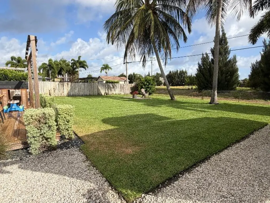 2637 Exuma Road West Palm Beach FL 33406