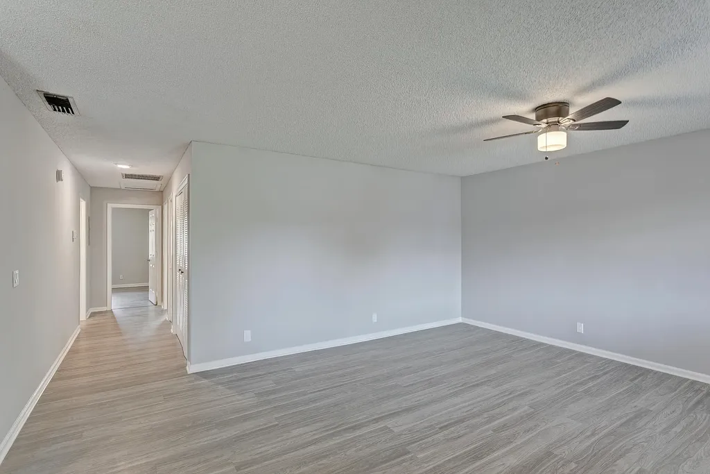 9186 Roan Lane West Palm Beach FL 33403