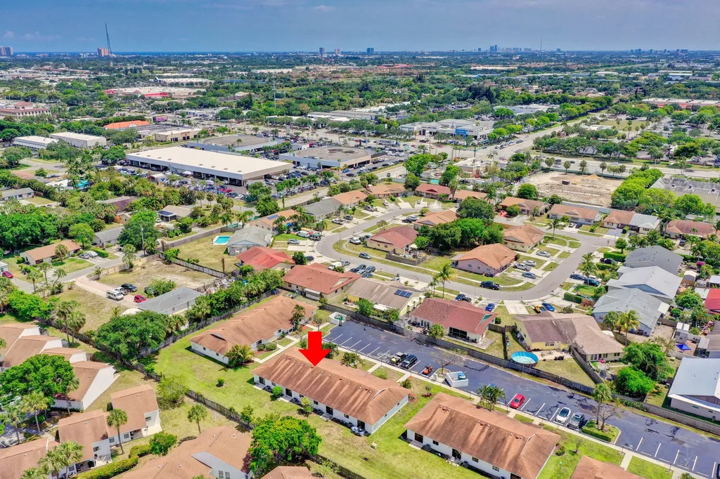 9186 Roan Lane West Palm Beach FL 33403