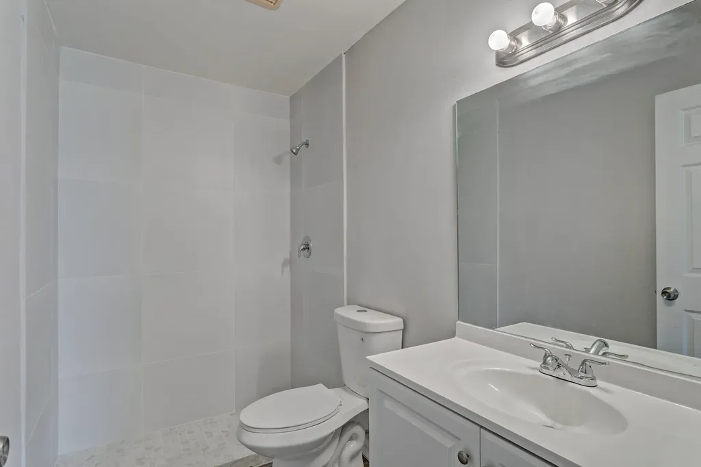 9186 Roan Lane West Palm Beach FL 33403