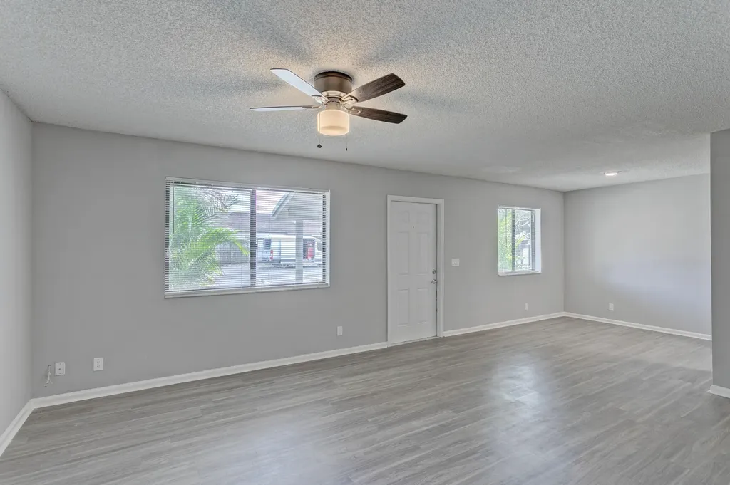 9186 Roan Lane West Palm Beach FL 33403