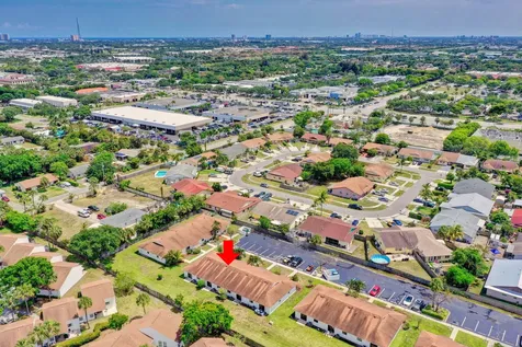 9186 Roan Lane West Palm Beach FL 33403