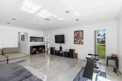 19885 NE 22nd Avenue Miami FL 33180