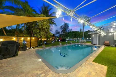 19885 NE 22nd Avenue Miami FL 33180