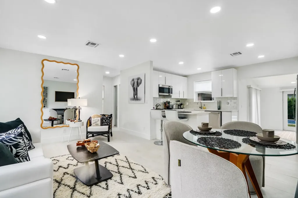 340 Summa Street West Palm Beach FL 33405