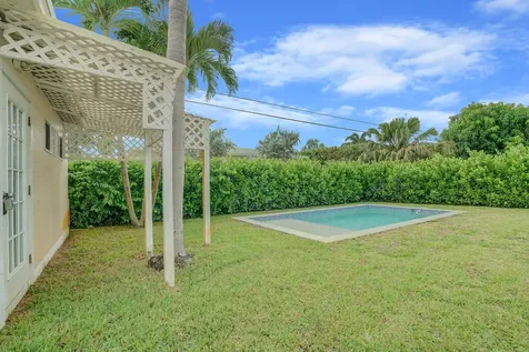 340 Summa Street West Palm Beach FL 33405