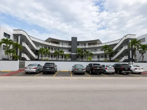 11 SW 52nd Avenue Miami FL 33134