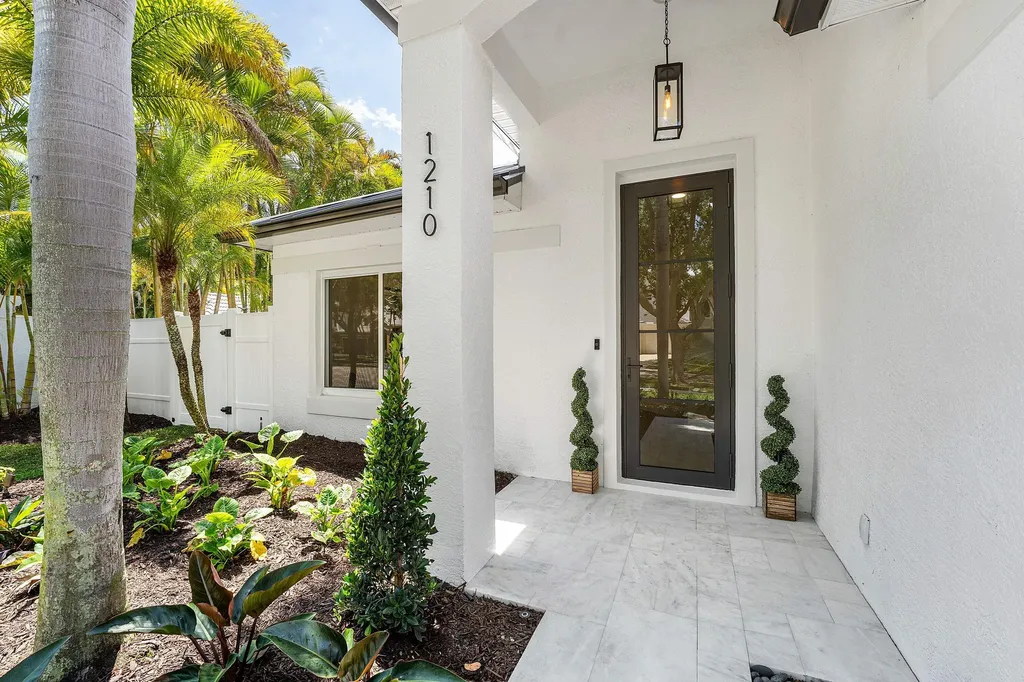 1210 Delray Lakes Drive Delray Beach FL 33444