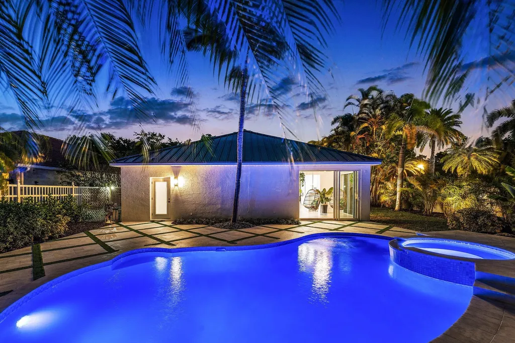 1210 Delray Lakes Drive Delray Beach FL 33444