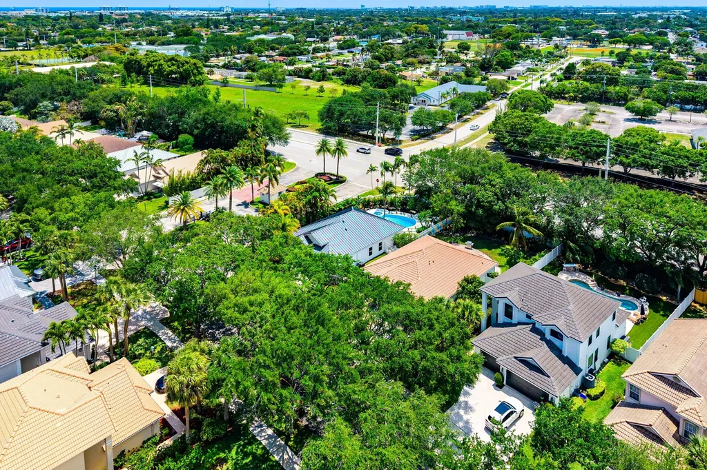 1210 Delray Lakes Drive Delray Beach FL 33444