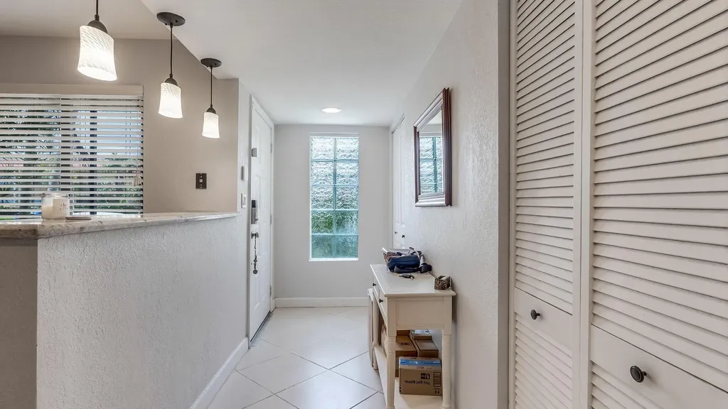 303 Lakeview Drive Weston FL 33326