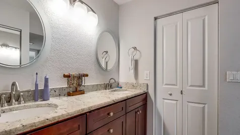 303 Lakeview Drive Weston FL 33326