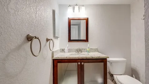 303 Lakeview Drive Weston FL 33326