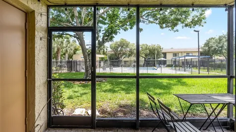 303 Lakeview Drive Weston FL 33326