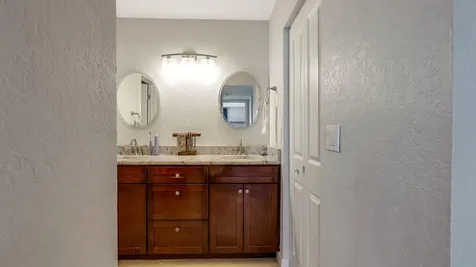 303 Lakeview Drive Weston FL 33326