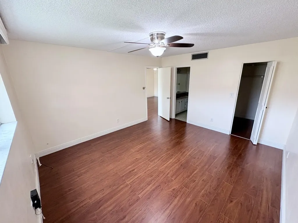 6070 NW 64th Avenue NW Tamarac FL 33319