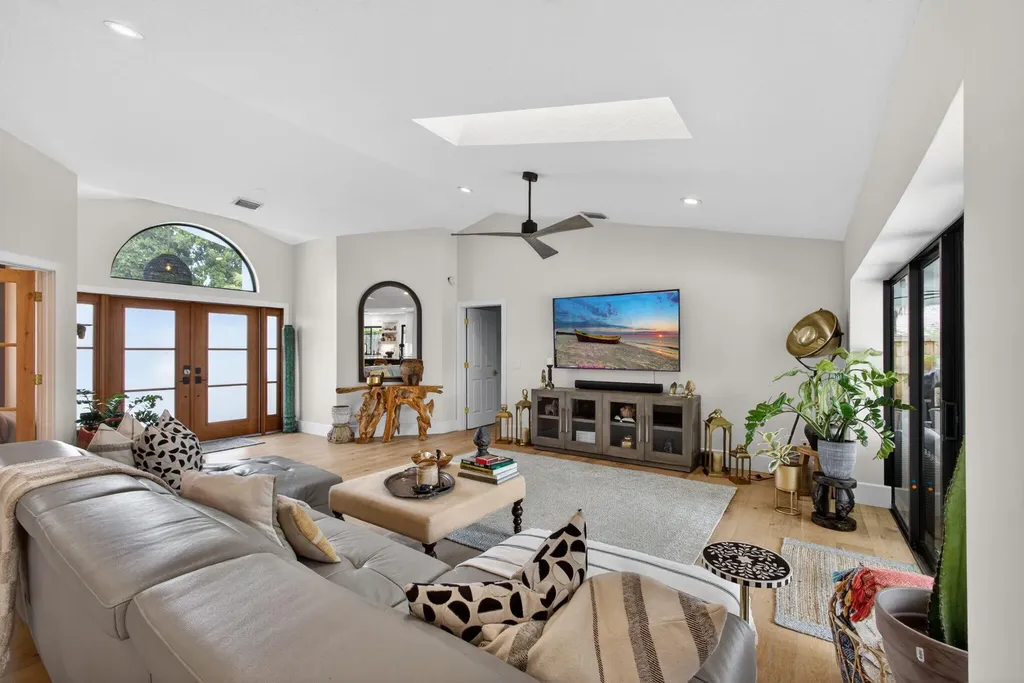 12897 La Rochelle Circle Palm Beach Gardens FL 33410