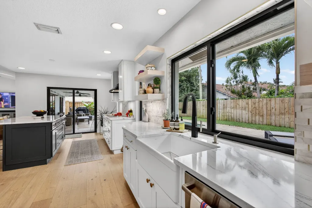 12897 La Rochelle Circle Palm Beach Gardens FL 33410