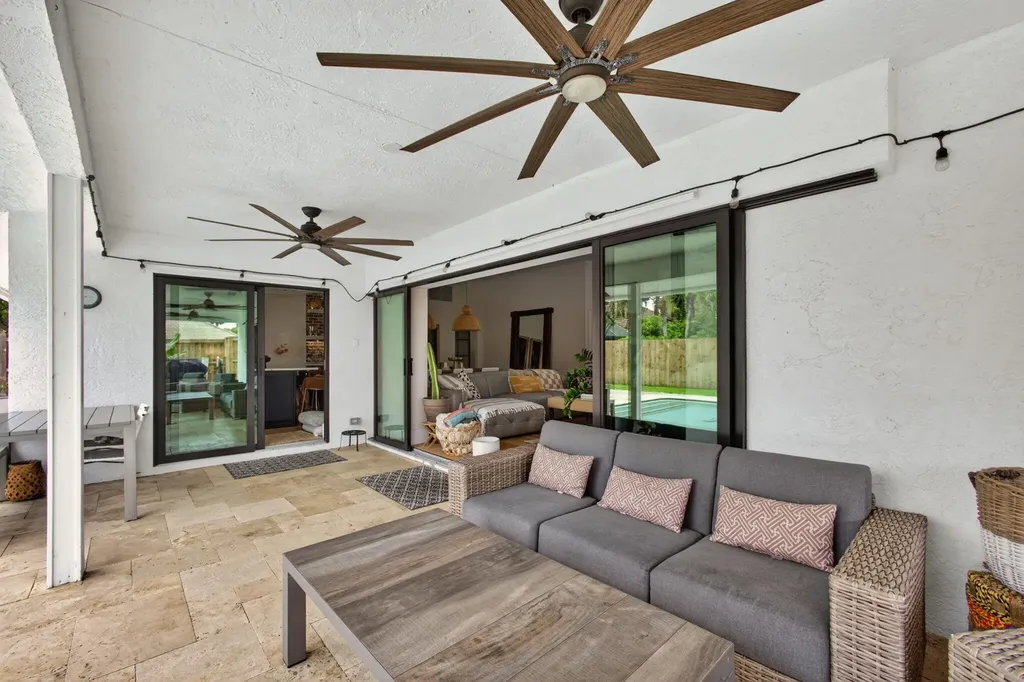 12897 La Rochelle Circle Palm Beach Gardens FL 33410