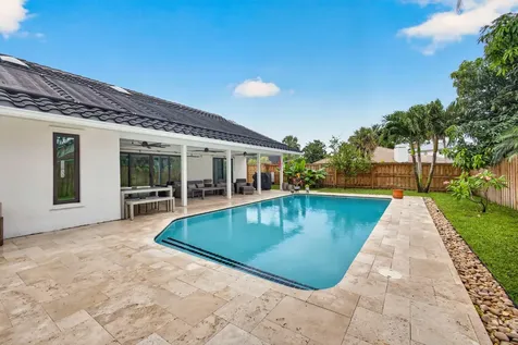 12897 La Rochelle Circle Palm Beach Gardens FL 33410