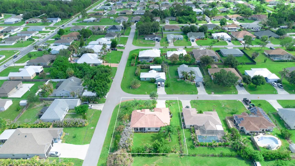 1602 SW Cefalu Circle Port St Lucie FL 34953