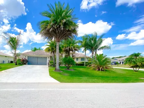 1602 SW Cefalu Circle Port St Lucie FL 34953