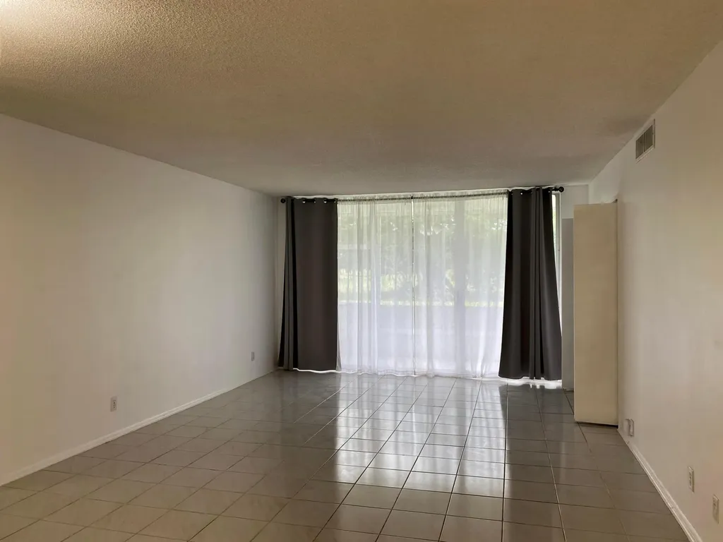 2751 S Palm Aire Drive Pompano Beach FL 33069