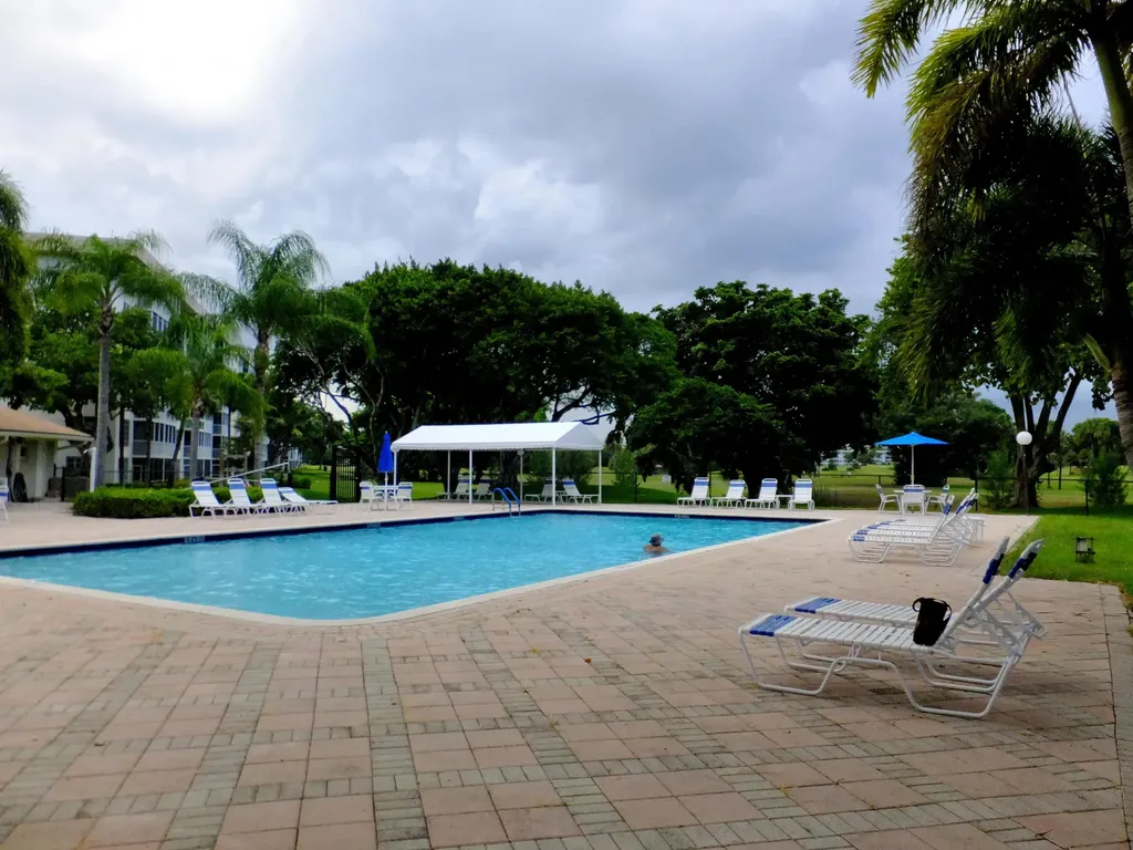 2751 S Palm Aire Drive Pompano Beach FL 33069