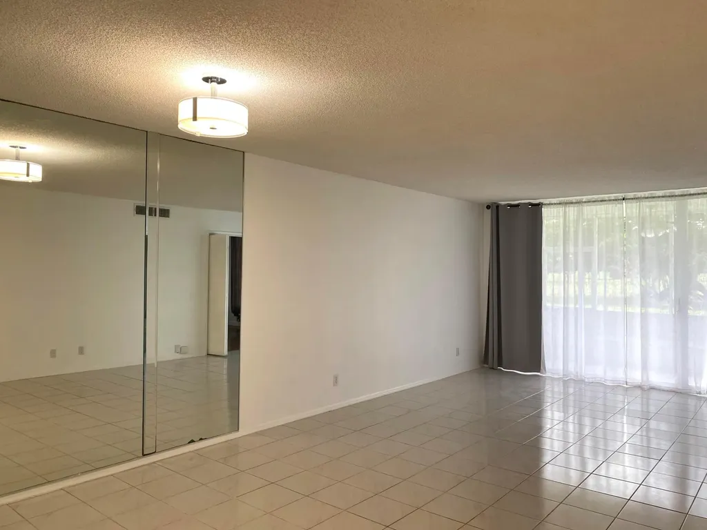 2751 S Palm Aire Drive Pompano Beach FL 33069