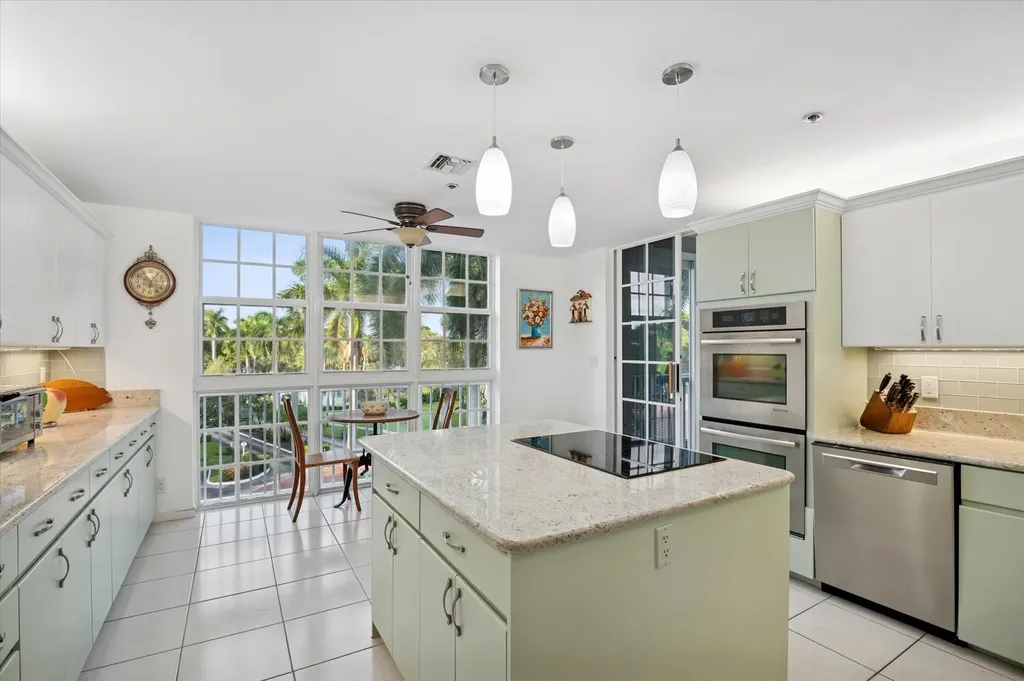 4112 W Palm Aire Drive Pompano Beach FL 33069