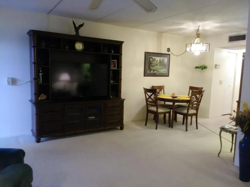 300 Village Green Circle S Palm Springs FL 33461