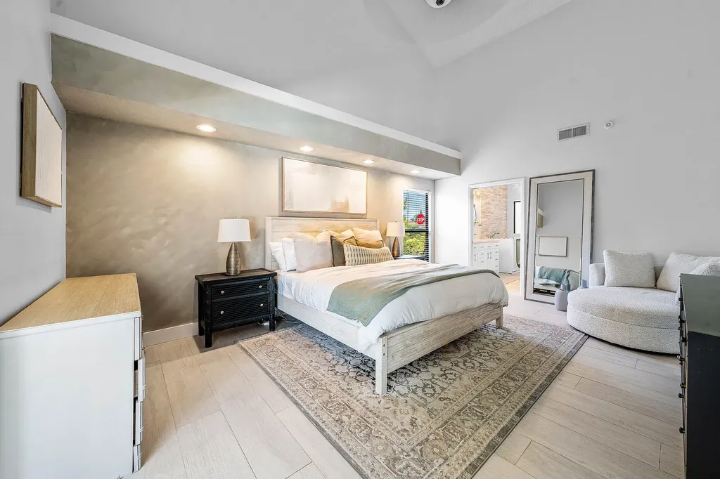 2707 Biarritz Drive Palm Beach Gardens FL 33410