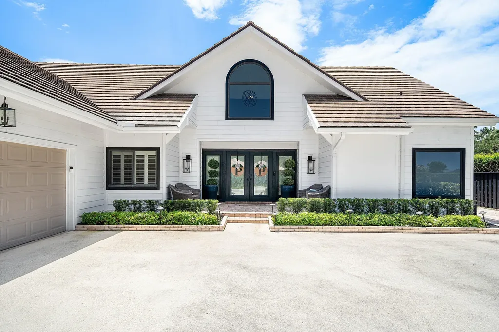 2707 Biarritz Drive Palm Beach Gardens FL 33410