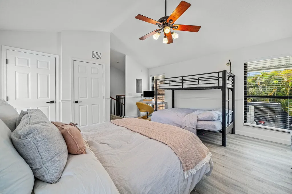 2707 Biarritz Drive Palm Beach Gardens FL 33410