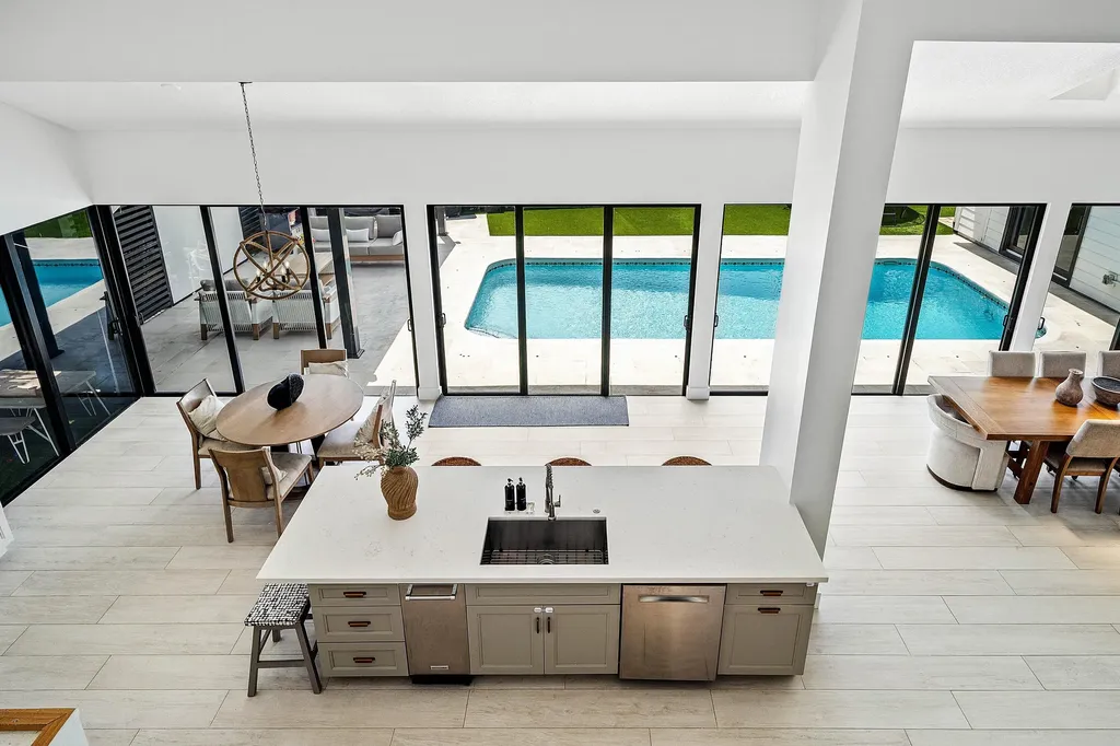 2707 Biarritz Drive Palm Beach Gardens FL 33410