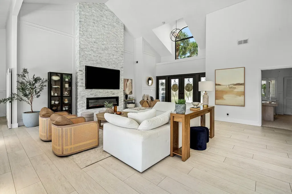 2707 Biarritz Drive Palm Beach Gardens FL 33410