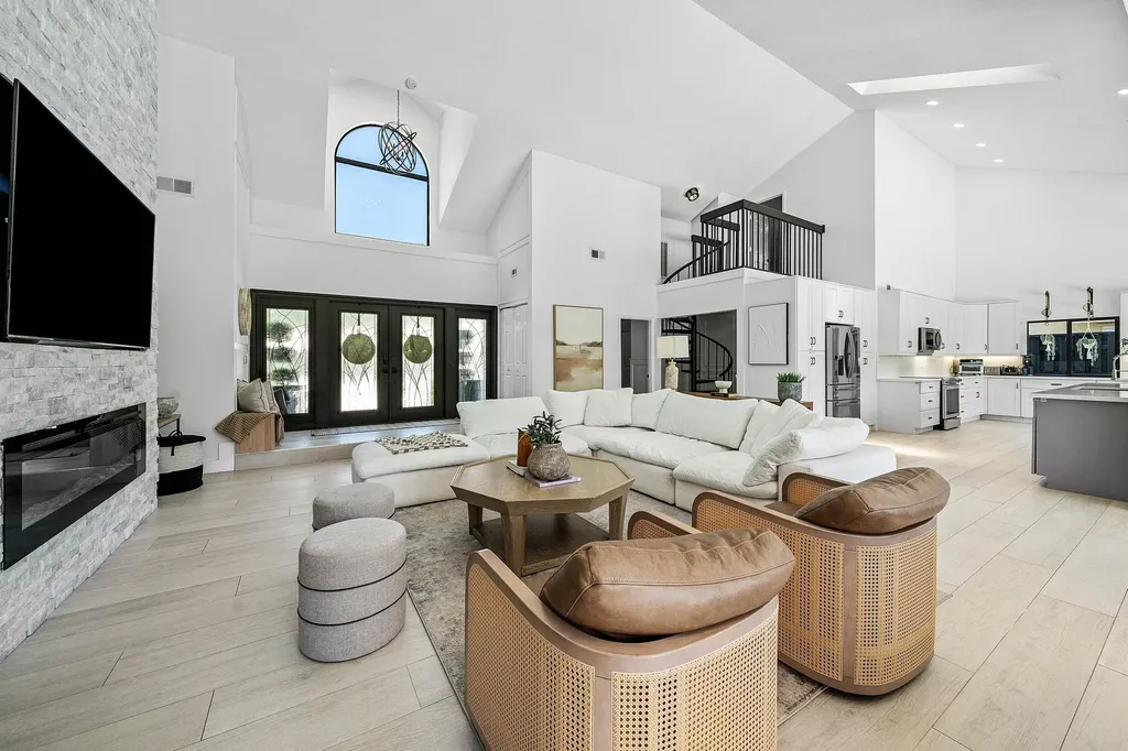 2707 Biarritz Drive Palm Beach Gardens FL 33410