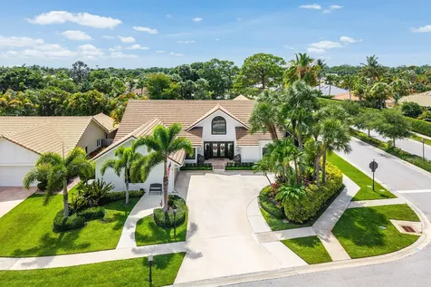 2707 Biarritz Drive Palm Beach Gardens FL 33410