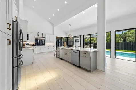 2707 Biarritz Drive Palm Beach Gardens FL 33410