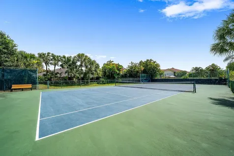 2707 Biarritz Drive Palm Beach Gardens FL 33410