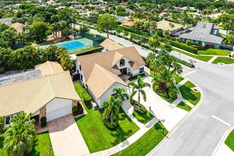 2707 Biarritz Drive Palm Beach Gardens FL 33410