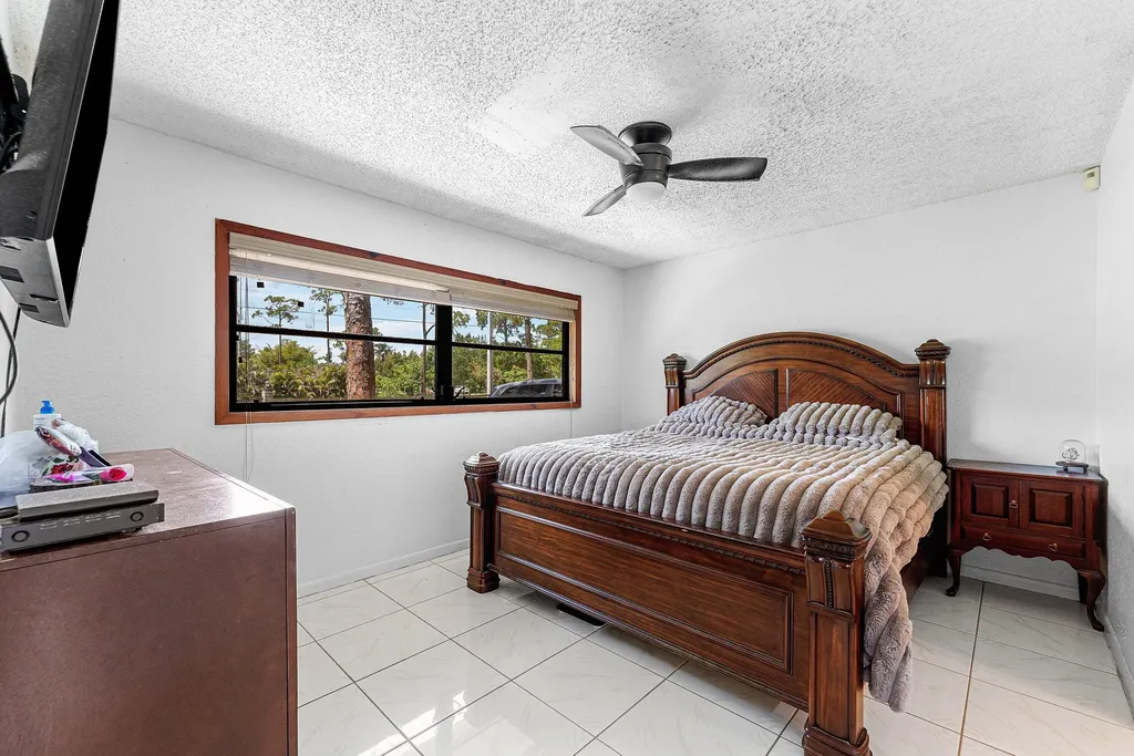 16355 Lancashire Drive E Loxahatchee FL 33470